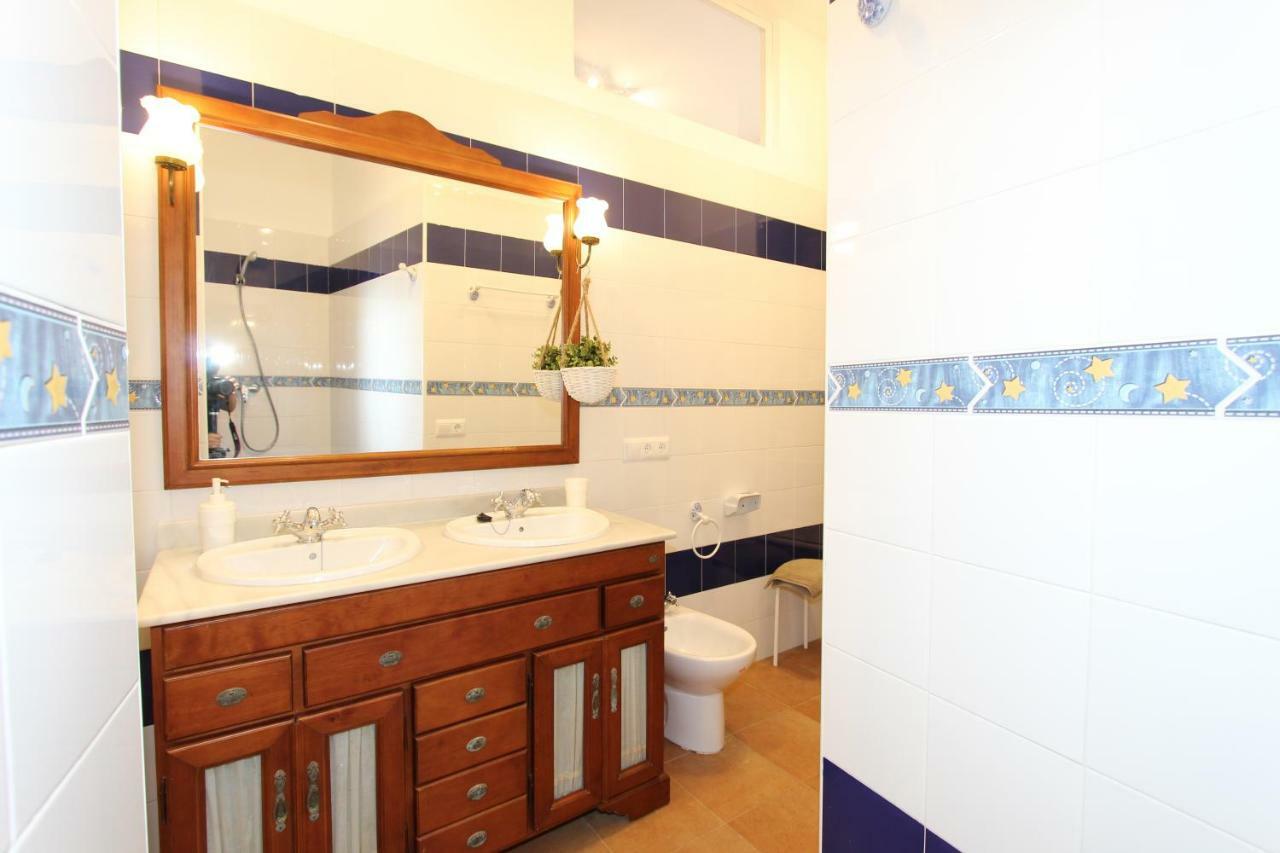 Apartamento Ollerías Málaga Exterior foto